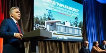 Llaryora Anuncia la Licitación del Campus "Papa Francisco" para Jóvenes con Medidas de Privación de Libertad