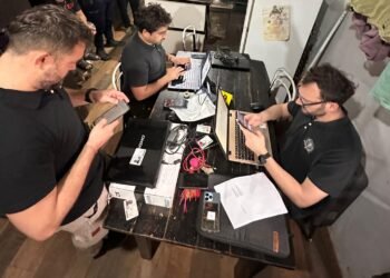 Detienen a un adolescente por producción de material de abuso infantil en Villa María