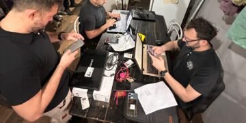 Detienen a un adolescente por producción de material de abuso infantil en Villa María