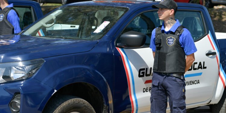 Entregan móviles y vehículos para la Policía de Oliva y la Guardia Local de James Craik: que otras localidades fueron beneficiarias
