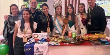 Oliva tuvo una destacada participación en la Feria Internacional de Turismo 2025
