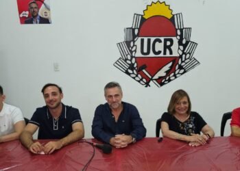 Ramón Mestre en Oliva: "El Gobierno Nacional no tiene un plan"