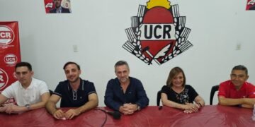Ramón Mestre en Oliva: "El Gobierno Nacional no tiene un plan"