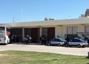 La Municipalidad de Oliva dice que el alcoholímetro estaba "calibrado" y "con certificación vigente"