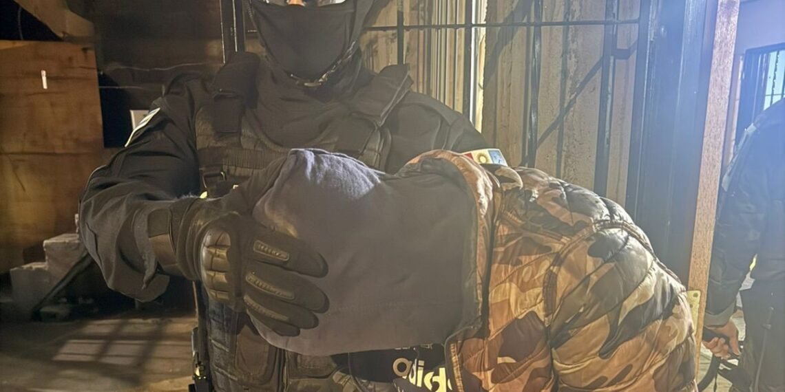 Golpe al narcomenudeo en Río Segundo: dos hermanos detenidos en un operativo de la FPA