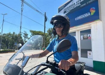 Laguna Larga convierte multas en cascos y lanza un programa vial pionero en Córdoba