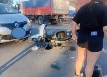 Choque en Oliva entre una SUV y una moto: tres personas -entre ellas un niño de 8 años- fueron hospitalizados