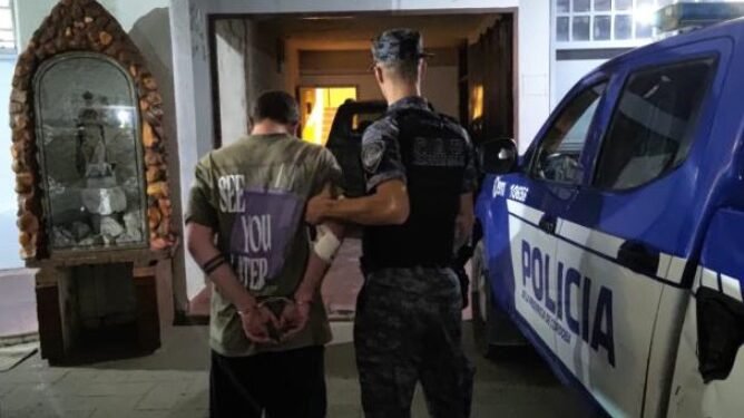 Río Tercero: Manejaba alcoholizado, chocó y agredió a un suboficial