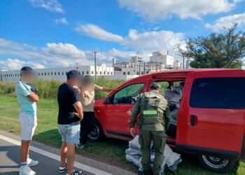 James Craik: Detectan dos vehículos con mercadería presuntamente de contrabando en controles de Gendarmería