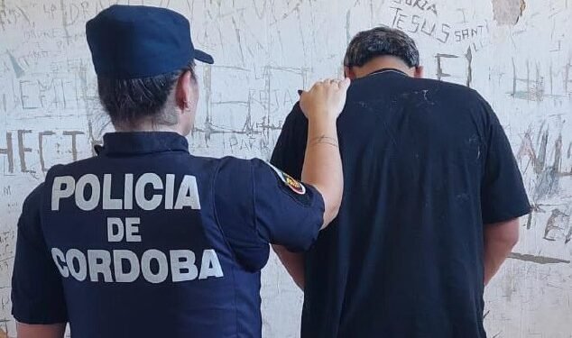 Dos conductores alcoholizados detenidos en Oliva y James Craik: uno por evadir un control y otro al protagonizar un accidente