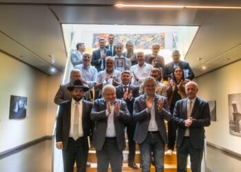 El Intendente Octavio Ibarra representó a Oliva en una histórica reunión con la AMIA