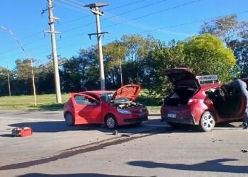 Jornada de incidentes en Tercero Arriba: Choques, allanamientos y un detenido con arma de juguete