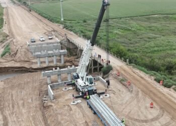 Avanza la pavimentación de 60 km en la Ruta Provincial 10: los tramos y localidades en detalle