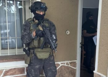 Golpe al narcomenudeo en Villa María: allanamiento y detención en barrio Roque Sáenz Peña