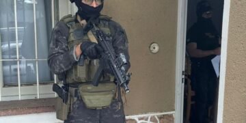 Golpe al narcomenudeo en Villa María: allanamiento y detención en barrio Roque Sáenz Peña