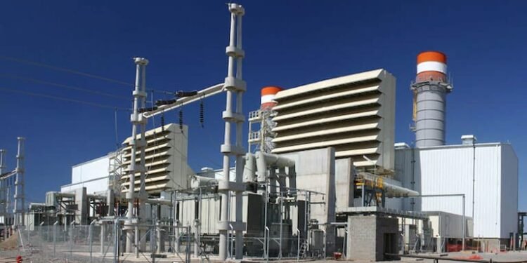 Accidente laboral en Pilar: un operario sufrió graves heridas tras caer desde altura en la usina de EPEC