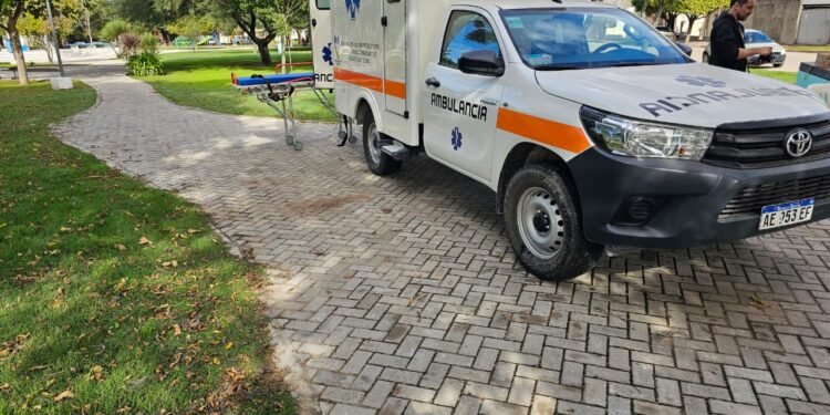 "La Muni a tu Lado": Buena convocatoria en el debut del programa y un fuerte llamado a la responsabilidad vecinal en Oliva