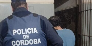Acción policial en Tercero Arriba: Recuperan una moto robada en Hernando y secuestran $600.000 en Río Tercero