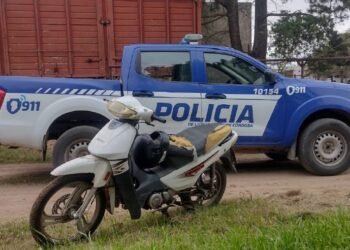 Buscaban esclarecer dos hechos de robo en Las Perdices y terminaron secuestrando drogas: dos detenidos, uno menor