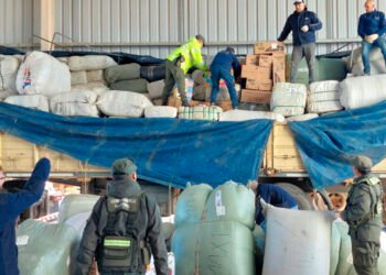 Gendarmería incautó un cargamento millonario de contrabando en el peaje de James Craik