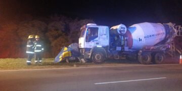 Tragedia en la Ruta 13: Un hombre de 78 años falleció tras un choque cerca de Calchín
