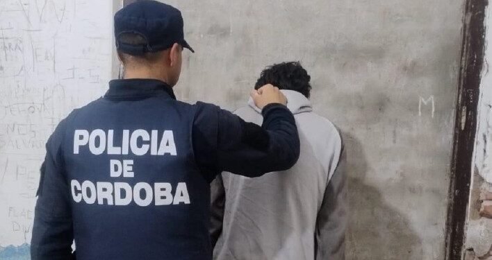 Oliva: cuatro detenidos por robo calificado, violencia familiar y resistencia a la autoridad
