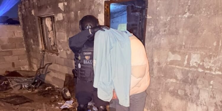 Operativo de la FPA en Pilar: Secuestran drogas, un arma y detienen a un narco-delivery