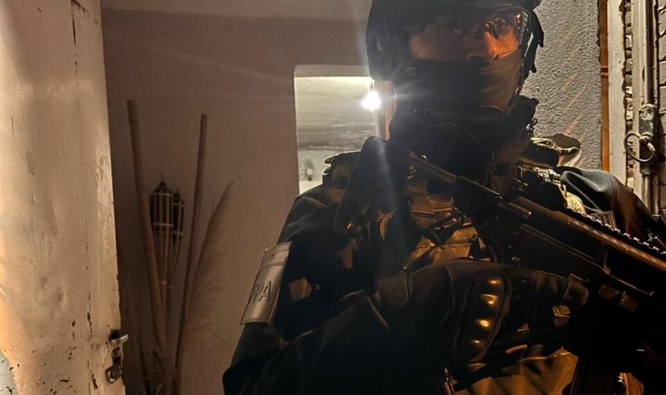 Golpe al narcomenudeo en Oliva: la FPA coordinó dos allanamientos clave