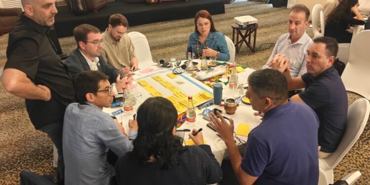 En busca de nuevas perspectivas: autoridades de Oliva, presentes en evento global en Ghana