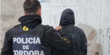 Detienen en Oliva a un joven presuntamente involucrado en causa por un incendio doloso
