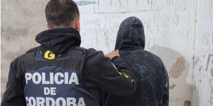 Detienen en Oliva a un joven presuntamente involucrado en causa por un incendio doloso