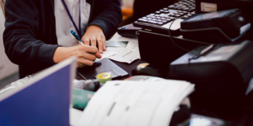 Bancos y billeteras virtuales fueron sancionados: cuales son y el monto de la multa aplicada
