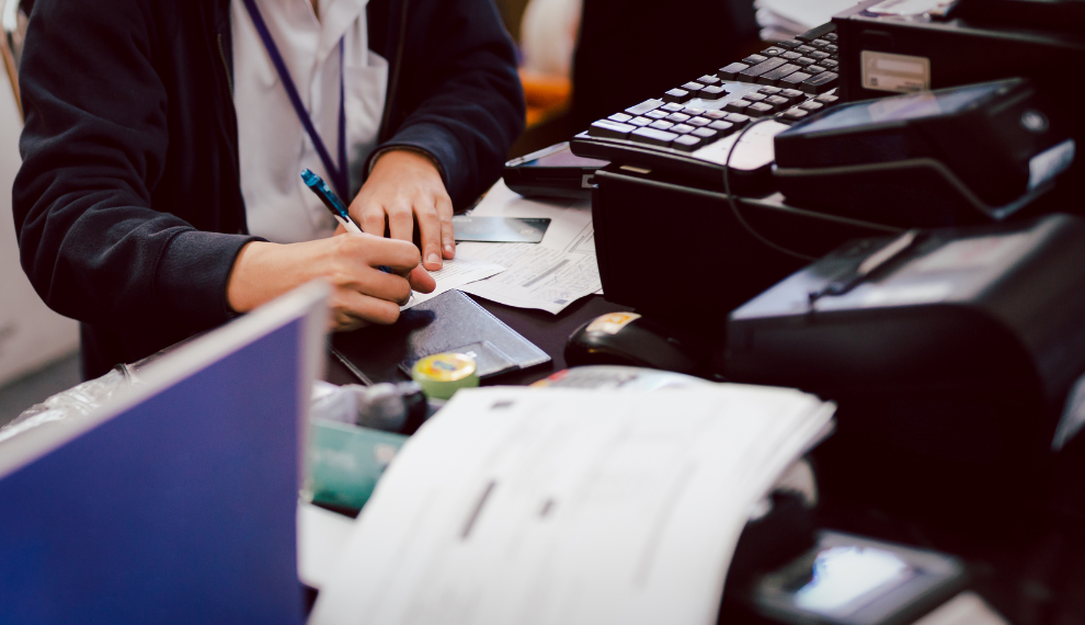 Bancos y billeteras virtuales fueron sancionados: cuales son y el monto de la multa aplicada