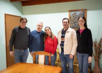 Pampayasta Sud: Firma de convenio con el Colegio de Arquitectos para facilitar la regularización de viviendas con importantes descuentos