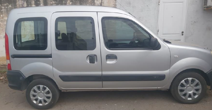 Oliva: Secuestraron una motocicleta y un utilitario en el Puesto de Verificación tras arrojar pedido de secuestro vigente