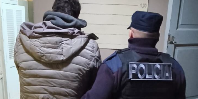 Hernando y Río Tercero: Detuvieron a un hombre con herramientas tras un robo en un taller y secuestraron motocicletas en operativos preventivos