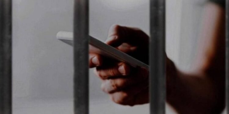 Córdoba adhirió al ENACOM para bloquear celulares de forma integral en las cárceles provinciales y neutralizar delitos