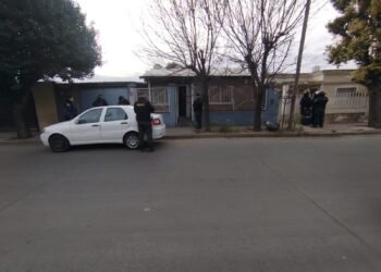 Pilar y Río Segundo: Detuvieron a un hombre y una mujer y secuestraron un vehículo en el marco de una investigación por robos