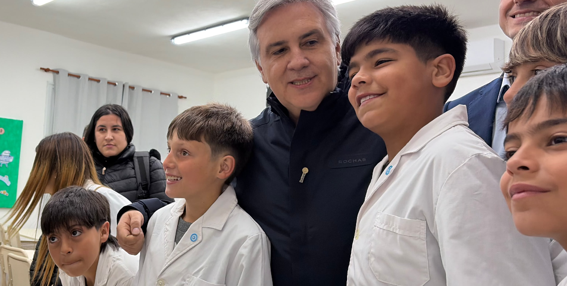 Importante gira de Martín Llaryora en James Craik: Obras de gas natural, infraestructura educativa, viviendas y nuevos fondos para instituciones