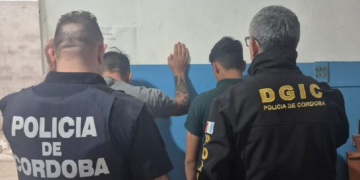 Parte policial de Oliva: operativo cerrojo, detención de dos cordobeses con un celular sustraído, violencia familiar y retención de moto