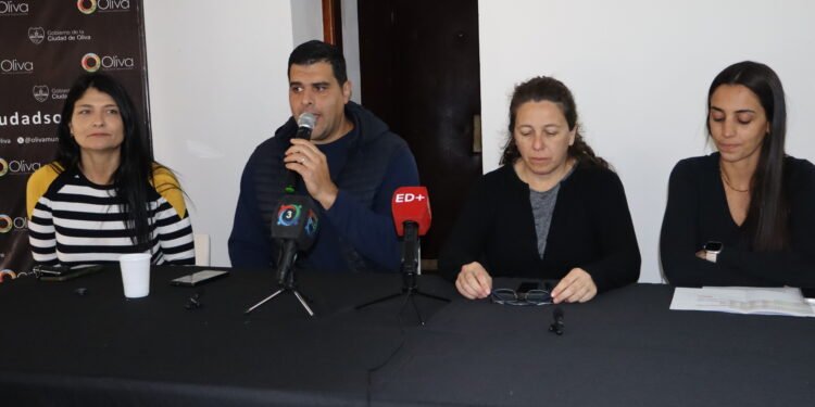 Oliva: la Municipalidad invertirá más de $95,6 millones en la remodelación y puesta en valor de tres plazas comunitarias