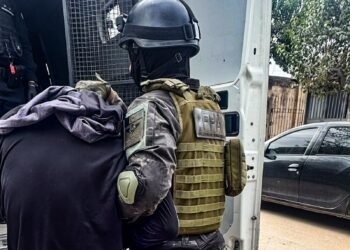 Golpe al narcotráfico en Villa María: la FPA ejecutó 34 allanamientos, secuestró más de 6.000 dosis de droga y detuvo a 11 personas