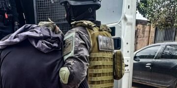 Golpe al narcotráfico en Villa María: la FPA ejecutó 34 allanamientos, secuestró más de 6.000 dosis de droga y detuvo a 11 personas