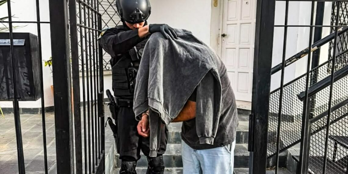 Golpe al narcotráfico en Villa María: la FPA ejecutó 34 allanamientos, secuestró más de 6.000 dosis de droga y detuvo a 11 personas