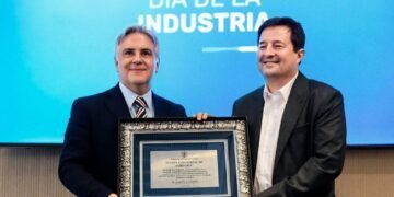 Con beneficios ampliados para PyMEs y hasta 15 años de desgravación fiscal, el gobernador Martín Llaryora presentó la nueva Ley de Promoción Industrial Unificada