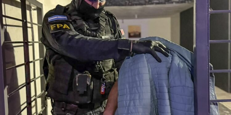 La FPA desbarató un delivery de drogas que operaba en Pilar y Río Segundo
