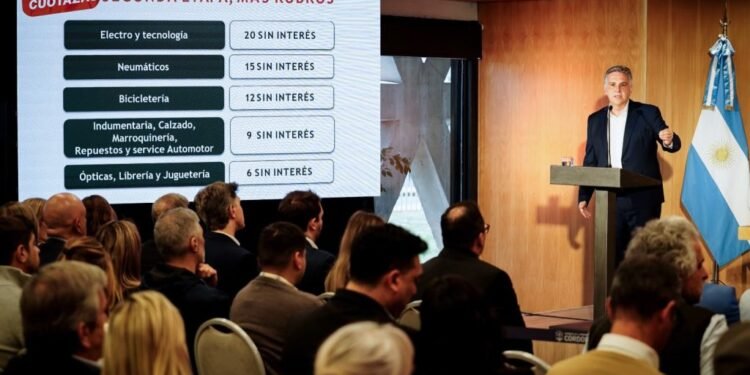 Llaryora lanzó "Cuotazas": compras de hasta 20 cuotas sin interés con tarjeta Cordobesa y nuevos créditos comerciales