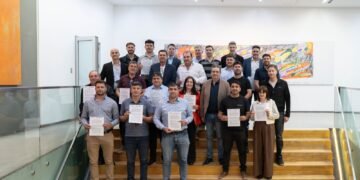 Firmaron convenios para la construcción de viviendas y obras de infraestructura en James Craik, Pampayasta Sud y Pampayasta Norte