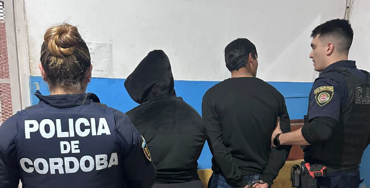 Policiales en Oliva: la Policía atrapó a una pareja dentro de la vivienda de una abuela internada