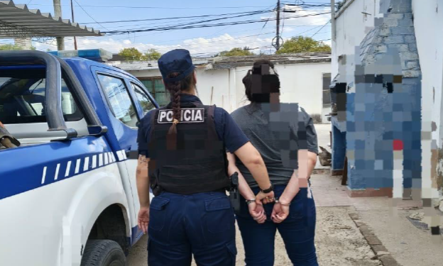 Huyó en contramano para evitar un control en Almafuerte y terminó detenida